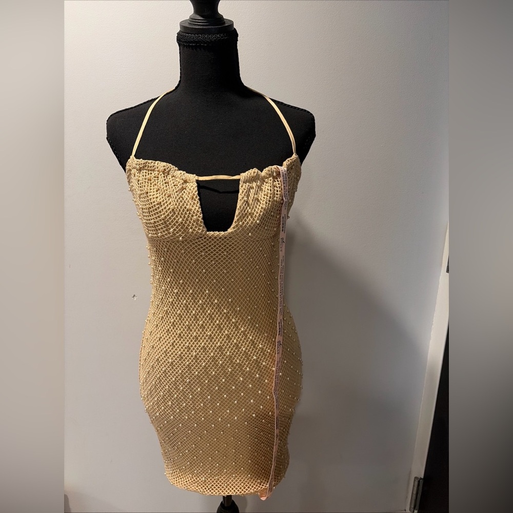 Oh Polly Nude Pearl Embellished Dress Summer Party Vacation size 4